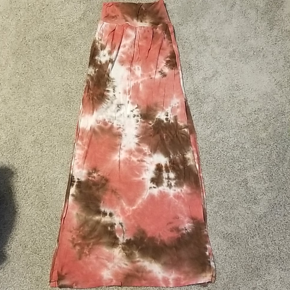 Long maxi skirt